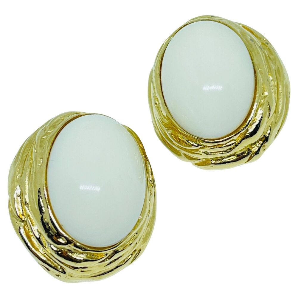 CINER signed vintage gold tone white glass designer clip on earrings